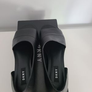 DKNY black sandals, size 7.5